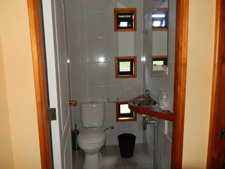 Casa con bajada al río